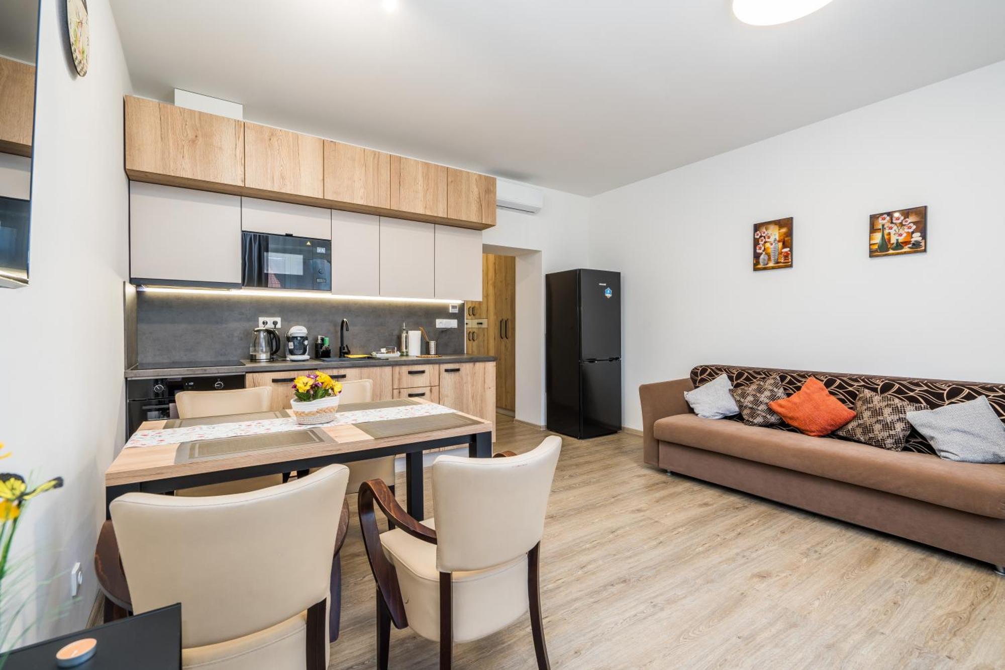 Perla Hradce 101 Apartment Hradec Kralove Luaran gambar