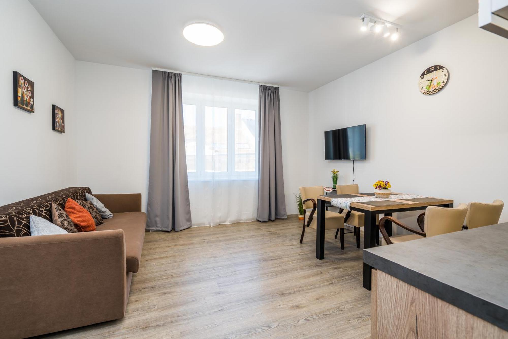 Perla Hradce 101 Apartment Hradec Kralove Luaran gambar