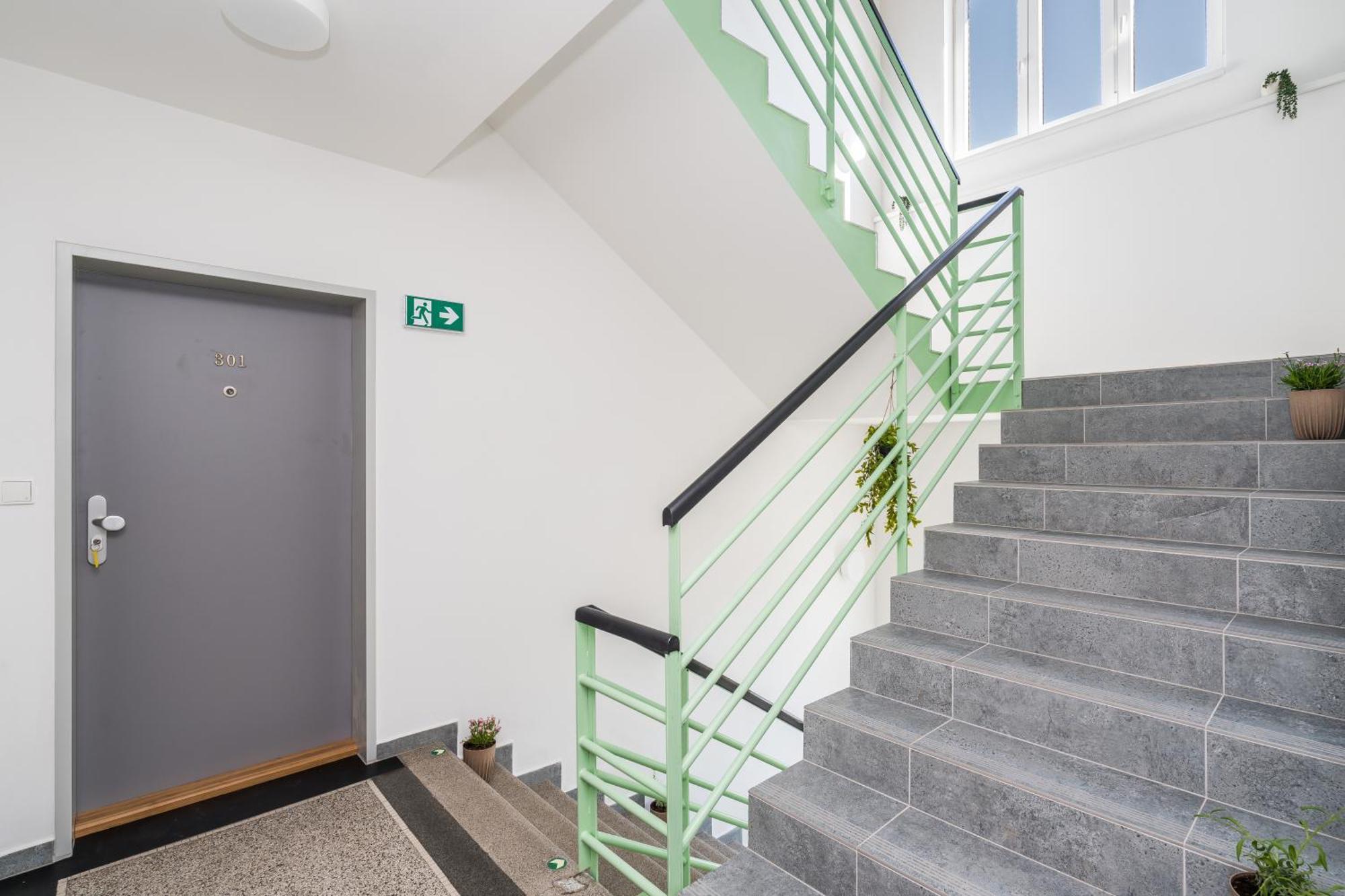 Perla Hradce 101 Apartment Hradec Kralove Luaran gambar