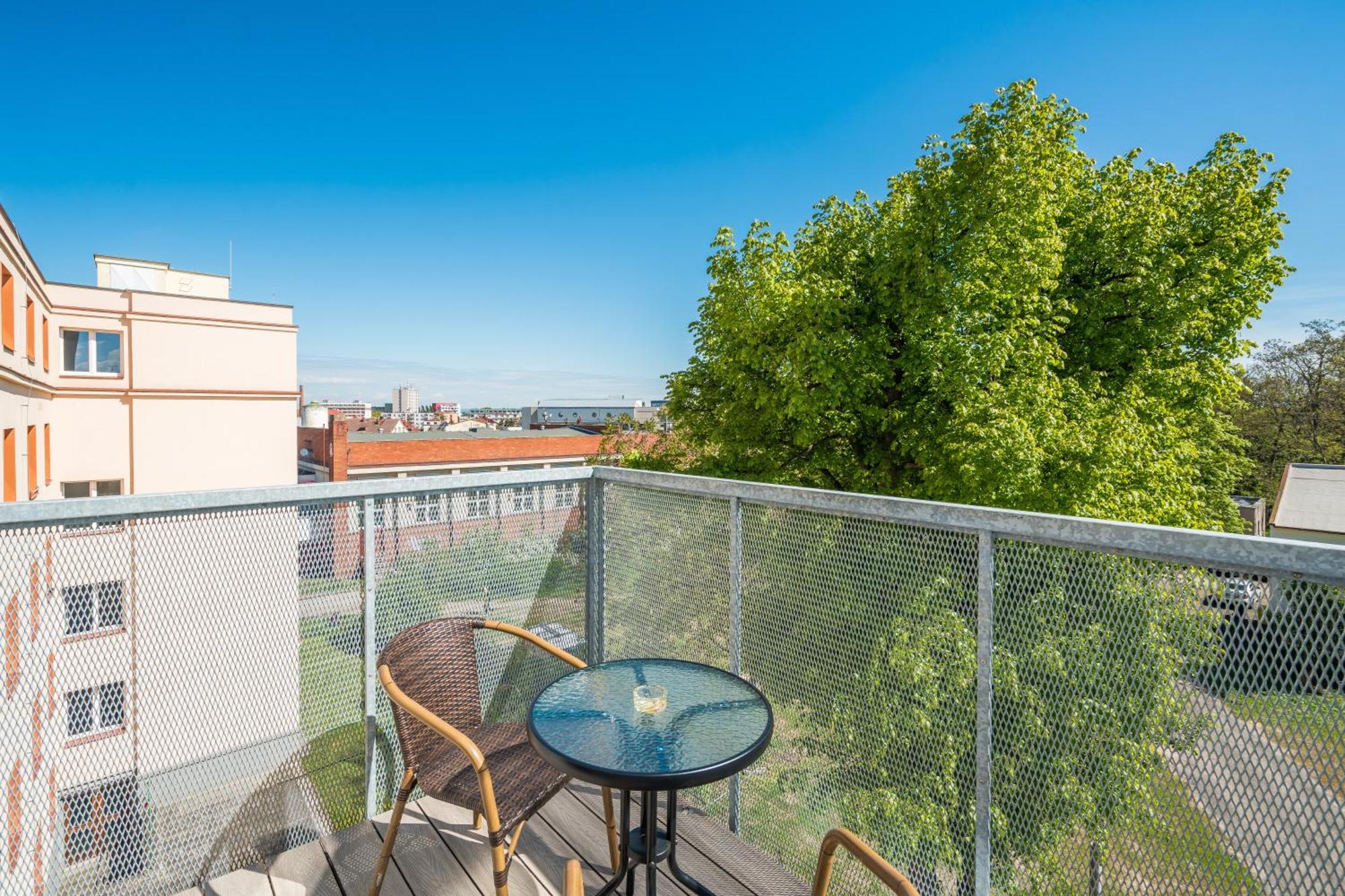 Perla Hradce 101 Apartment Hradec Kralove Luaran gambar