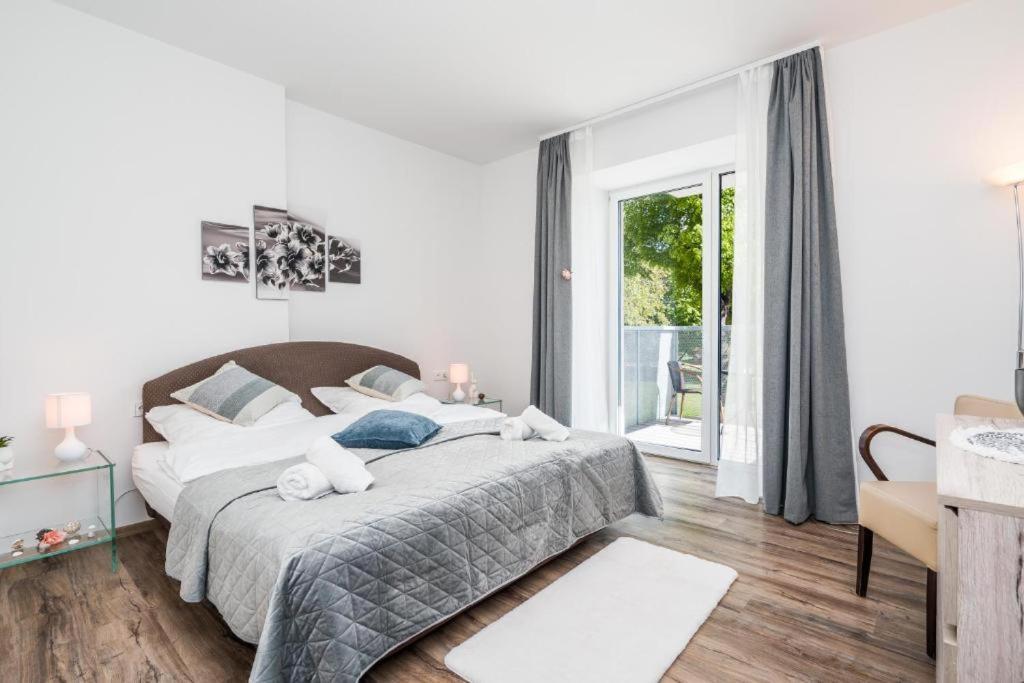 Perla Hradce 101 Apartment Hradec Kralove Luaran gambar